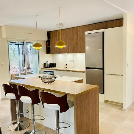 Le Domaine De La Montagnette ヴィラ