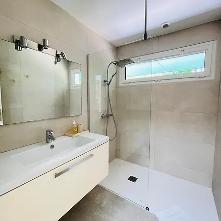 Le Domaine De La Montagnette *