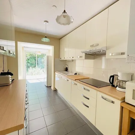 Le Domaine De La Montagnette * ラ・テスト・ド・ビュシュ