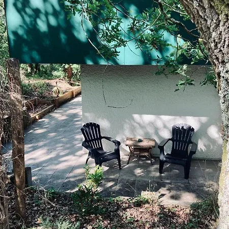 Le Domaine De La Montagnette *