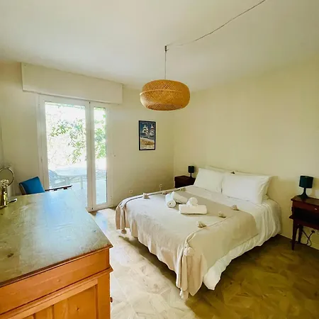Le Domaine De La Montagnette Villa *