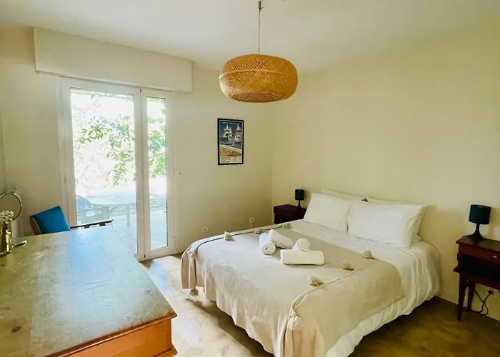 Le Domaine De La Montagnette Villa *