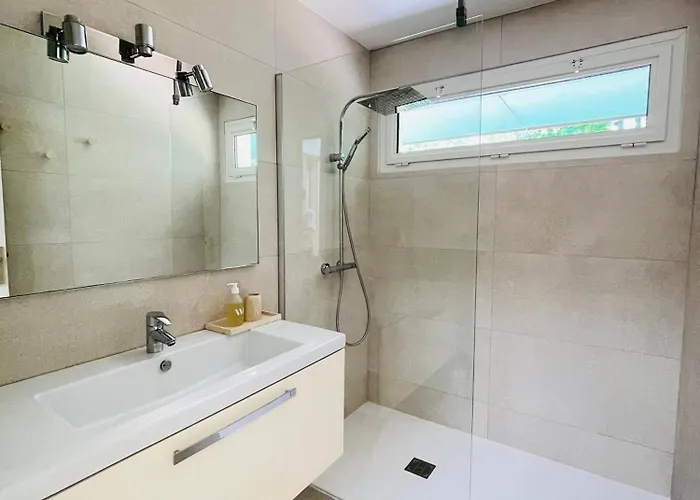 Le Domaine De La Montagnette *